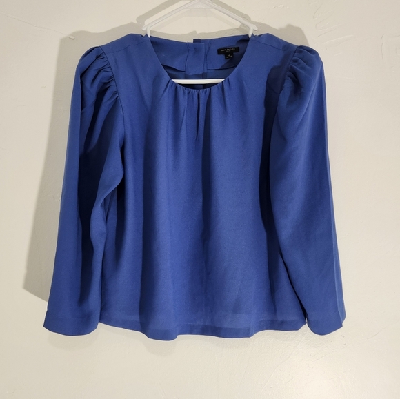 Ann Taylor Shirred Button Back Top in French Riveria size small petite - Picture 2 of 10